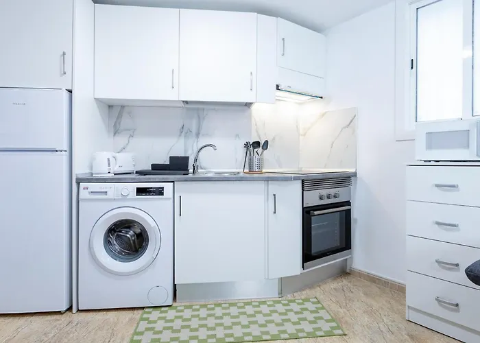 Apartment 2a Cozy Flores With Pool