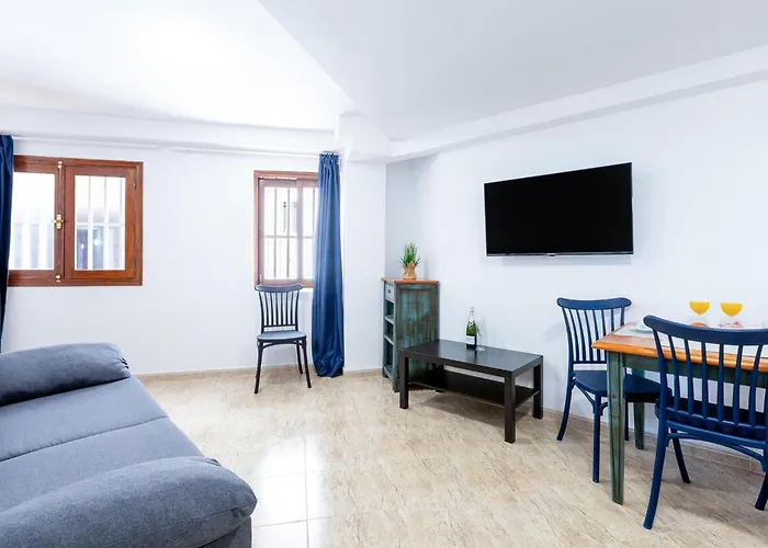 Apartment 2a Cozy Flores With Pool